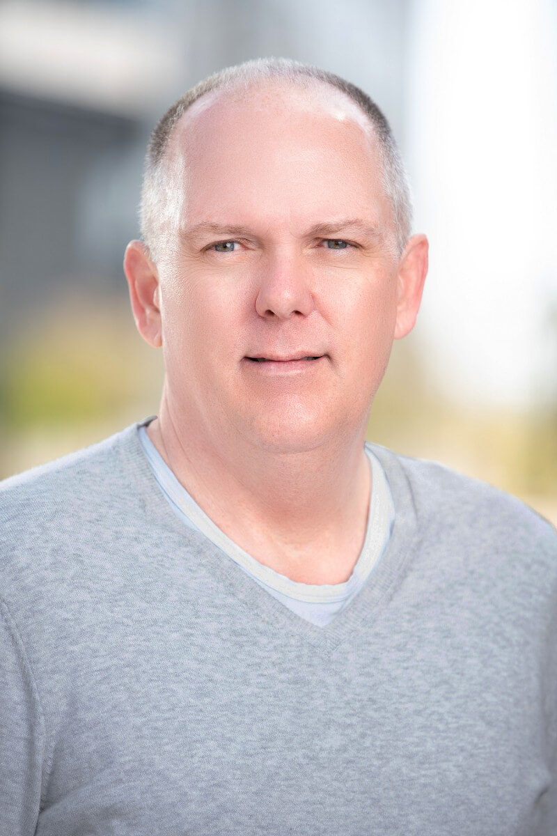 Jon Rowland Tall Headshot